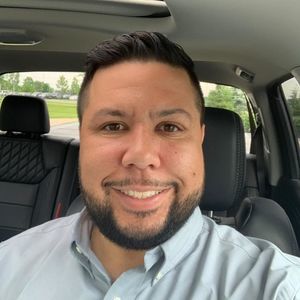 Meet your Posher, Pierre